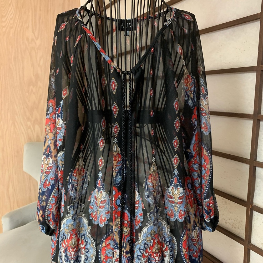 Women’s Black Pattern AUW Tunic Blouse